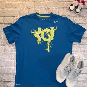 NIKE DRI FIT SIZE XL LIGHT BLUE KD LOGO